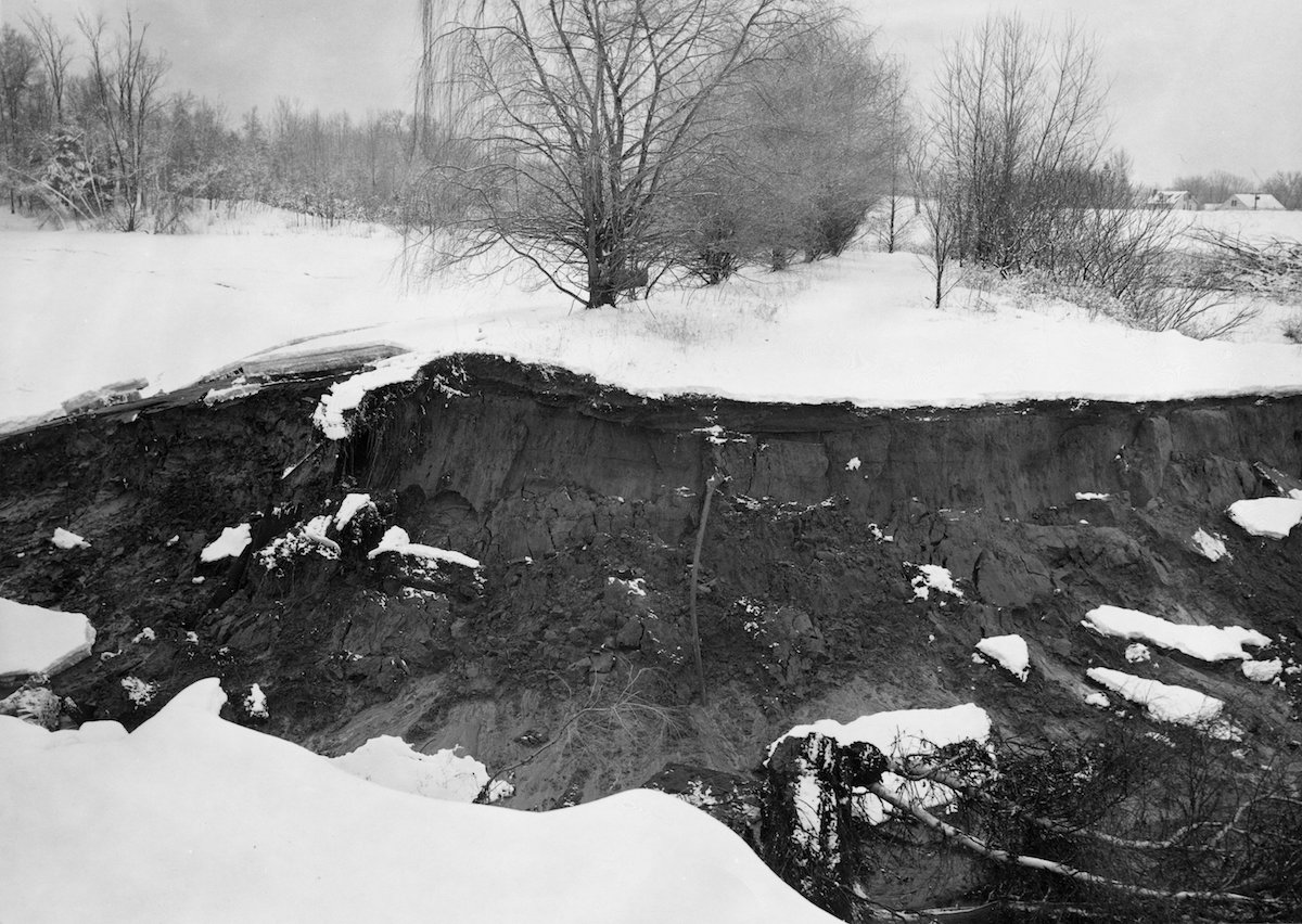 view E
along the pond dam at the failure site