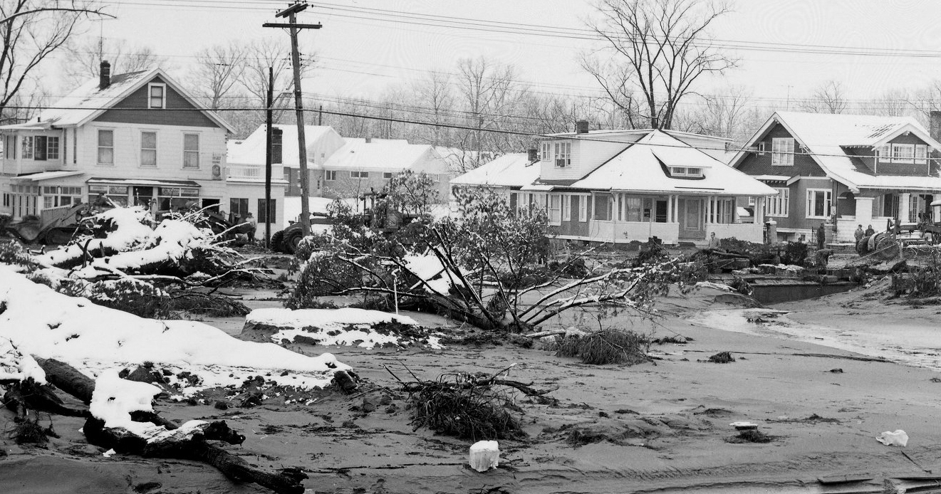scoured channel and debris in the east branch Krumkill 21
March 1963